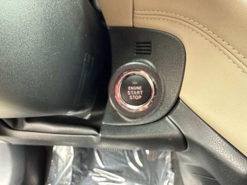 Used 2023 Subaru Outback Limited AWD/4WD image 37