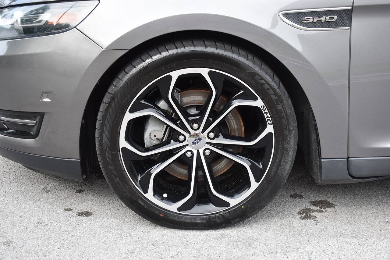 Used 2013 Ford Taurus SHO AWD/4WD image 11