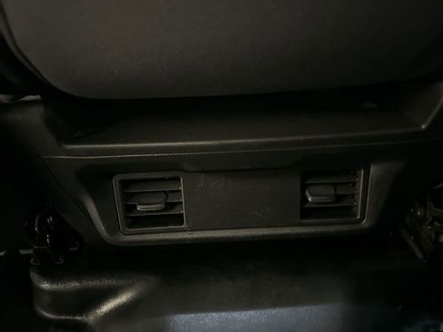 Used 2024 GMC Sierra 2500 Pro w/ Convenience Package image 25