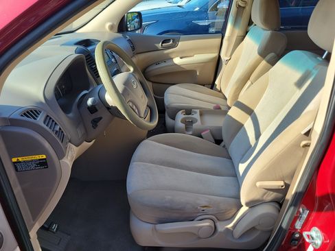 Used 2011 Kia Sedona LX FWD image 20
