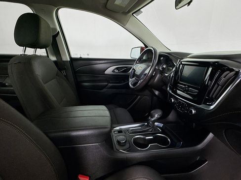 Used 2021 Chevrolet Traverse LT FWD image 28