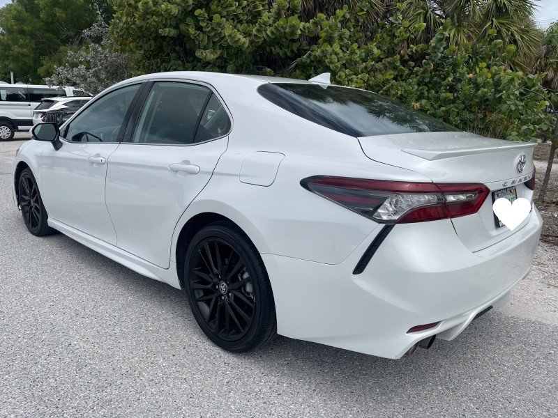 Used 2023 Toyota Camry XSE FWD image 5