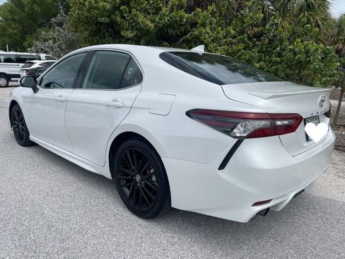Used 2023 Toyota Camry XSE FWD image 5