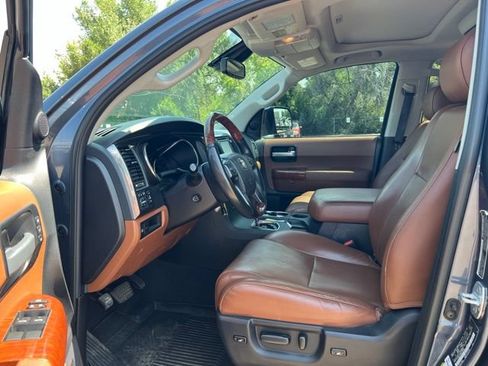 Used 2019 Toyota Sequoia Platinum AWD/4WD image 27