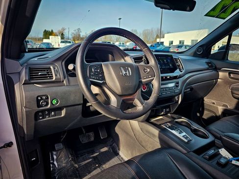 Used 2022 Honda Passport TrailSport image 15
