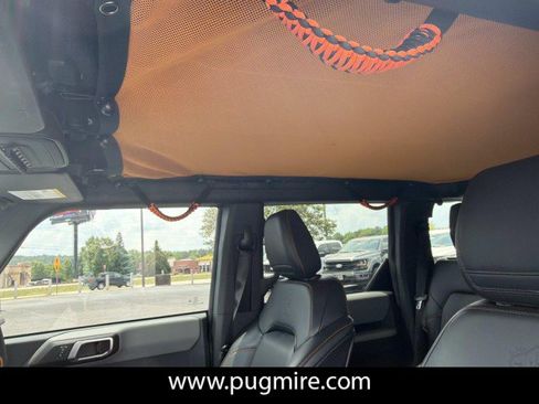 Used 2023 Ford Bronco Badlands w/ Sasquatch Package AWD/4WD image 34