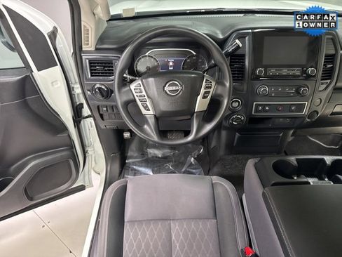 Used 2023 Nissan Titan S image 12