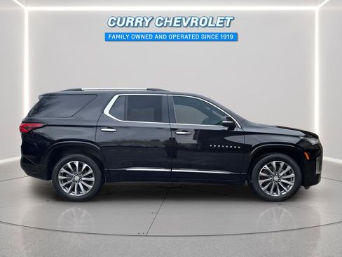 Used 2023 Chevrolet Traverse Premier image 14