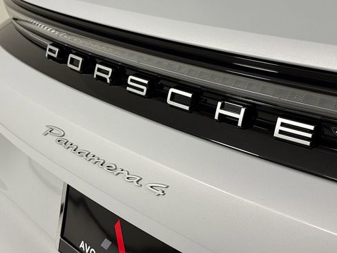 Certified 2025 Porsche Panamera 4 AWD/4WD image 35
