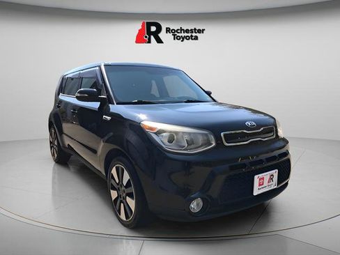 Used 2014 Kia Soul ! FWD image 2