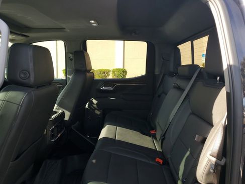 Used 2025 GMC Sierra 1500 Elevation w/ Elevation Premium Package image 18