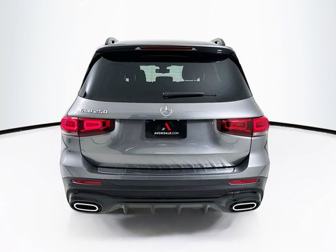 Used 2023 Mercedes-Benz GLB 250 image 7