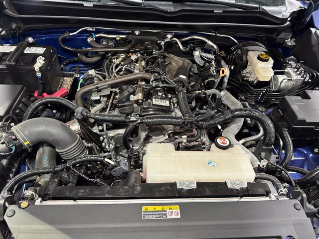 Used 2024 Toyota Tacoma SR5 AWD/4WD image 8