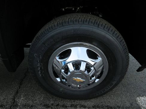 New 2026 Chevrolet Silverado 3500 LT w/ Convenience Package AWD/4WD image 9