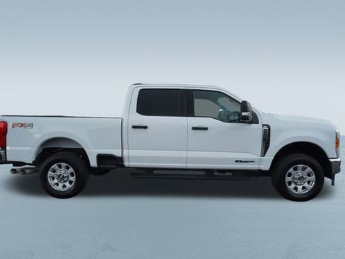 Used 2023 Ford F250 XLT w/ FX4 Off-Road Package image 10