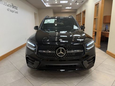 Certified 2024 Mercedes-Benz GLB 250 image 2