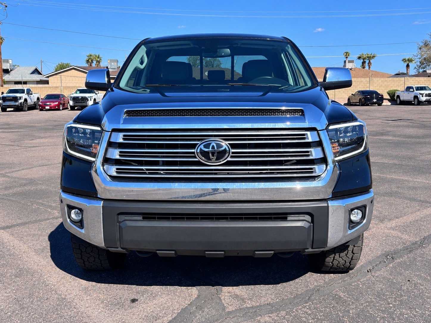 Used 2021 Toyota Tundra Limited w/ Limited Premium Package AWD/4WD image 6