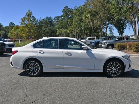 Used 2022 BMW 330i xDrive Sedan w/ Convenience Package image 5