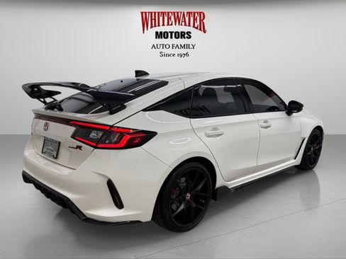 Used 2025 Honda Civic Type R image 4