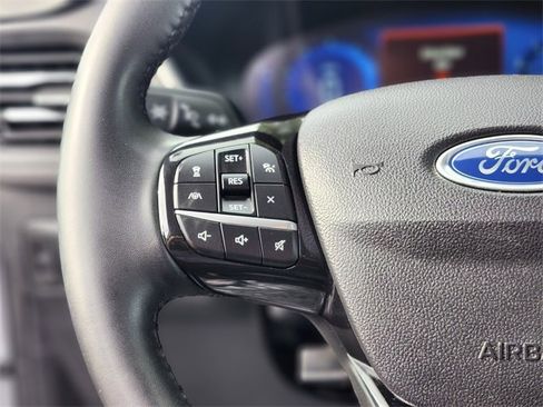 Certified 2022 Ford Escape SEL w/ Technology Package image 30