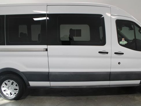 Used 2017 Ford Transit 350 XLT image 11