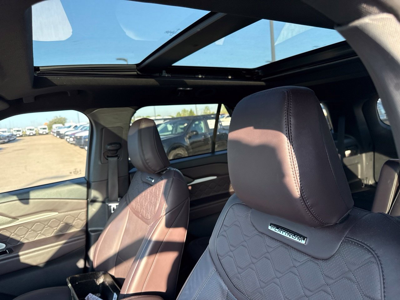 Used 2025 Ford Explorer Platinum w/ Ultimate Package RWD image 21