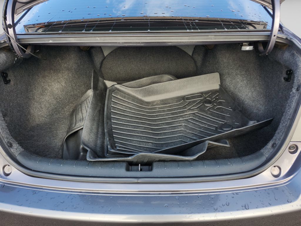 Used 2015 Honda Accord EX image 16
