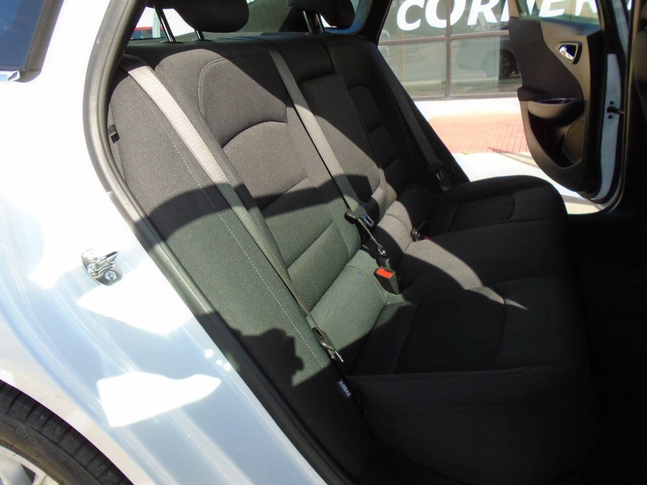 Used 2025 Chevrolet Malibu LT FWD image 11
