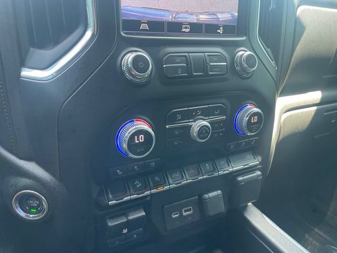 Used 2021 GMC Sierra 1500 AT4 AWD/4WD image 17