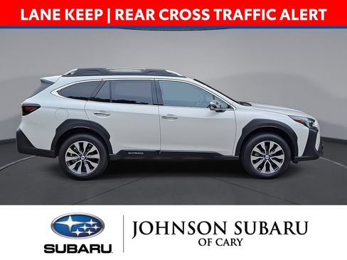 Used 2023 Subaru Outback Touring w/ Tech Package 3 AWD/4WD image 5