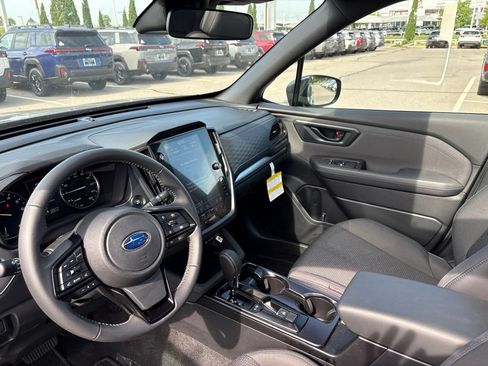 Used 2026 Subaru Forester Premium AWD/4WD image 4