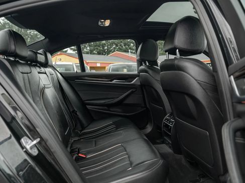 Used 2017 BMW 530i xDrive 530i xDrive Sedan 4D image 12