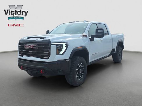 Used 2026 GMC Sierra 2500 AT4X AWD/4WD image 3