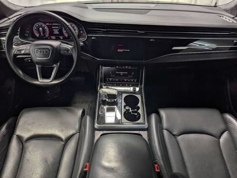 Used 2022 Audi Q8 Prestige w/ Prestige Package AWD/4WD image 6