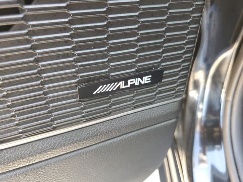 Used 2023 Jeep Grand Cherokee L Limited image 11