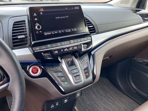 Used 2025 Honda Odyssey Touring image 23