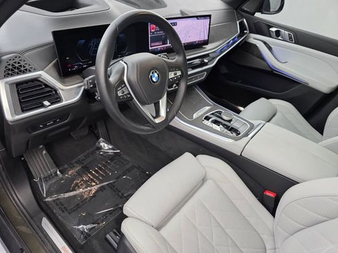 Used 2024 BMW X5 sDrive40i w/ Premium Package RWD image 11