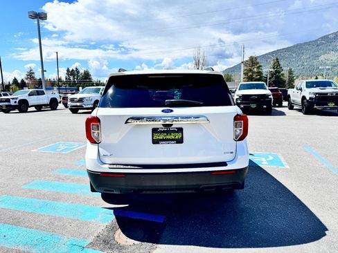 Used 2020 Ford Explorer XLT AWD/4WD image 6