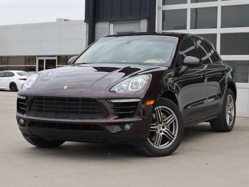 Used 2015 Porsche Macan S AWD/4WD image 3