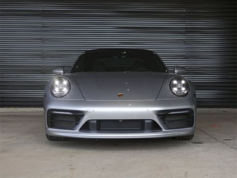 Certified 2024 Porsche 911 Carrera 4S image 10