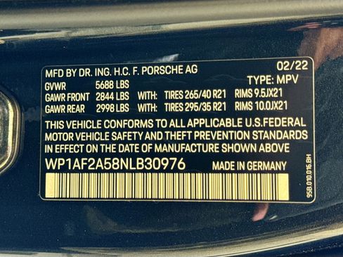 Certified 2022 Porsche Macan GTS image 26