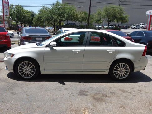Used 2011 Volvo S40 T5 image 4