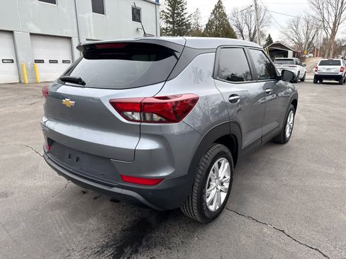 Used 2022 Chevrolet TrailBlazer LS image 3