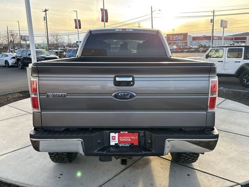 Used 2014 Ford F150 XLT w/ XLT Chrome Package image 4