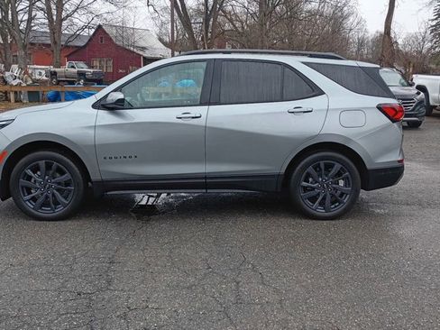 Used 2024 Chevrolet Equinox RS AWD/4WD image 5