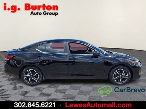 Used 2024 Nissan Sentra SV FWD image 7