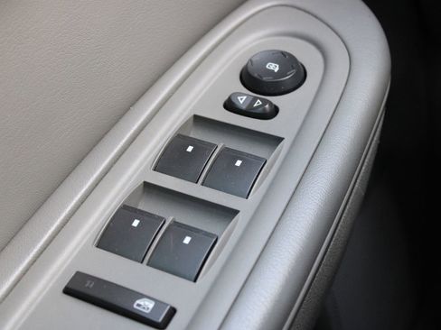 Used 2016 Chevrolet Traverse LS image 21