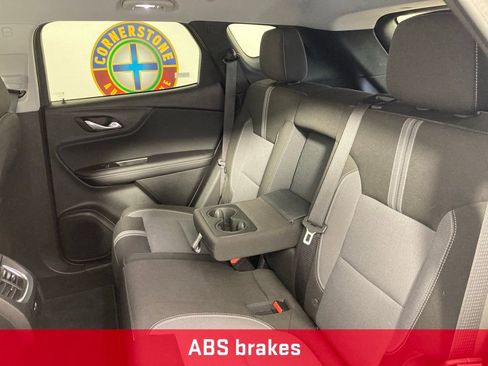 Used 2025 Chevrolet Blazer LT AWD/4WD image 17