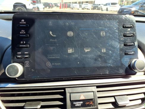 Used 2018 Honda Accord Sport image 6