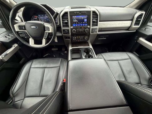 Used 2021 Ford F350 Lariat w/ Camper Package image 15